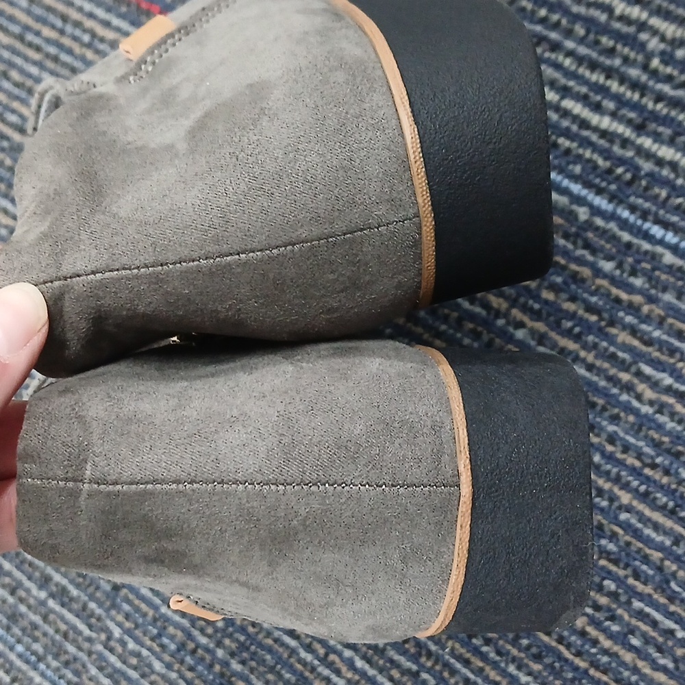 New Dr. Scholl's Whoa slip-on wedge loafer in grey microsuede. SIZE 9 - Picture 7 of 9